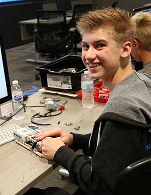 Robotics Workshop - Lego Mindstorm | Hendricks CareerTek